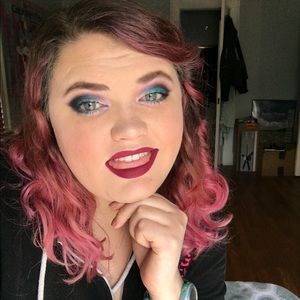 Meet your Posher, Lacey